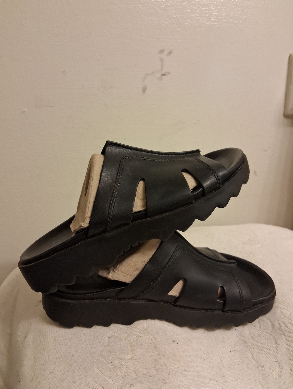 Mens BASS Black Leather Slide Sandals size 7 - Picture 6 of 16